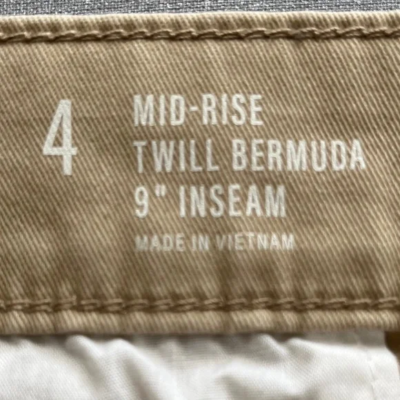 A.N.A. Khaki Tan Cotton Bermuda Shorts Size 4 NWT - Picture 5 of 8